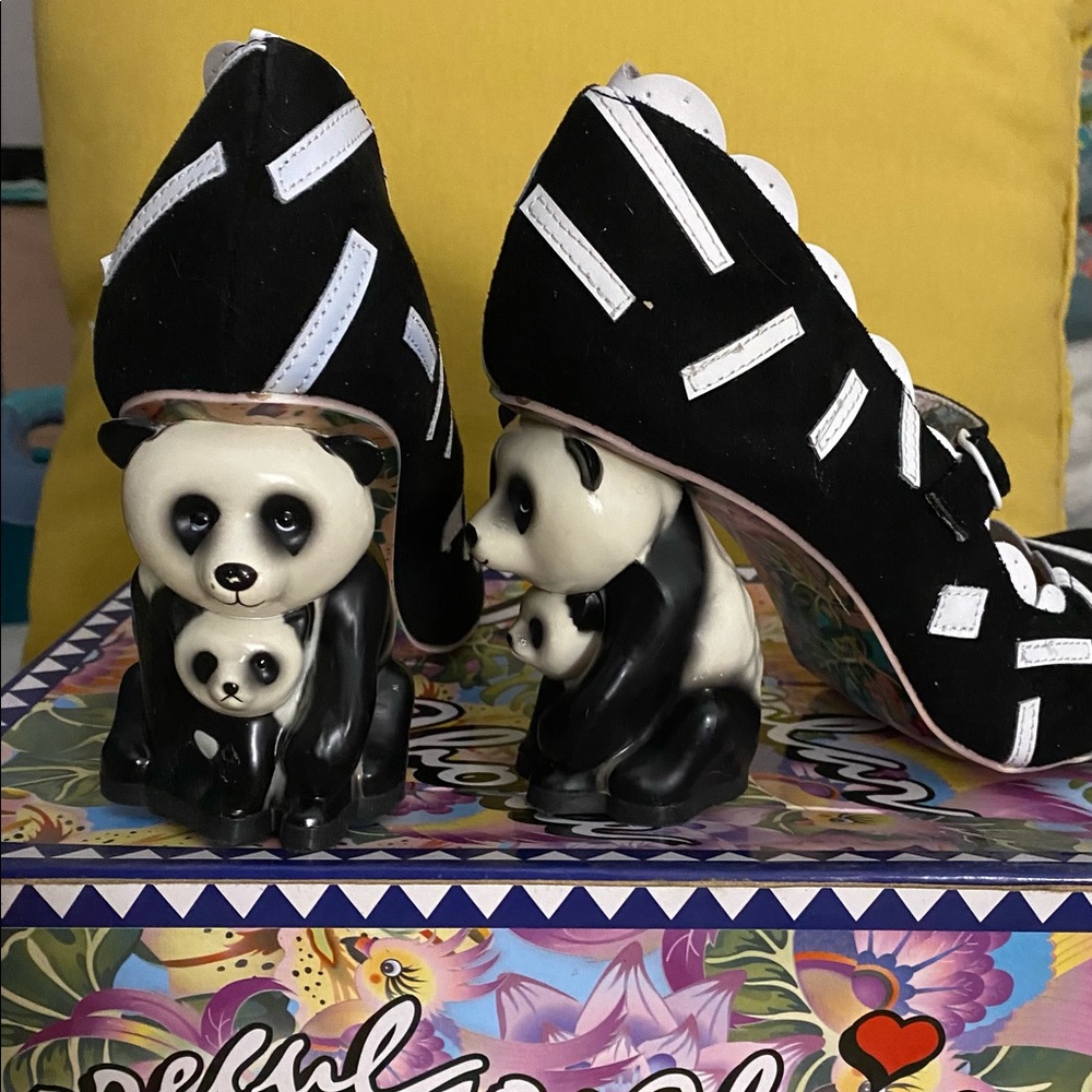 🐼*SOLD* Irregular Choice Panda Heels 🐼